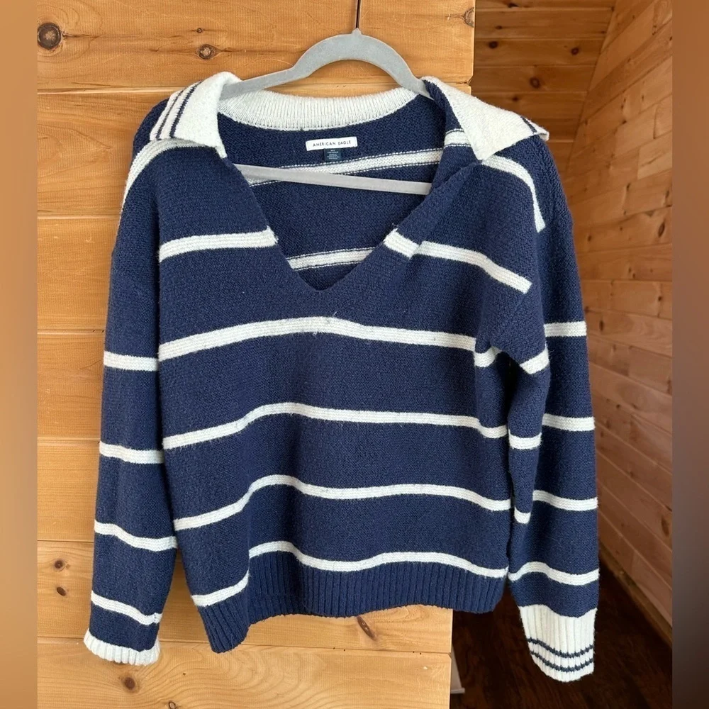 American Eagle Sweater - Picture 2 of 4